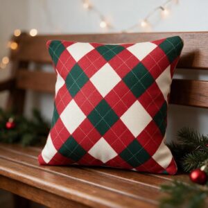 Cojín navideño Rombos rojos, verdes y crema – NAV013